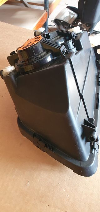 Faro derecho audi a3 1996