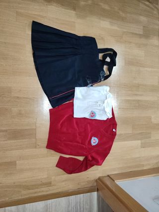 Uniforme Colegio Tempranales