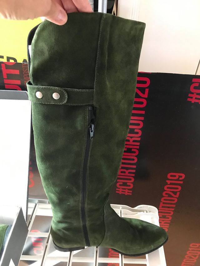 bota mosquetera ante