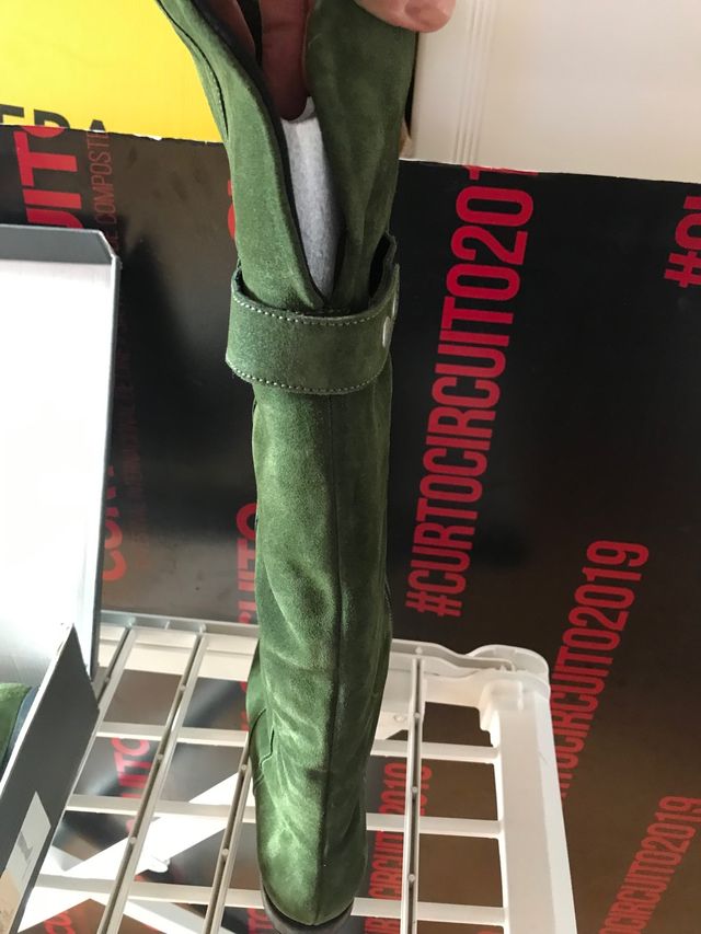 bota mosquetera ante