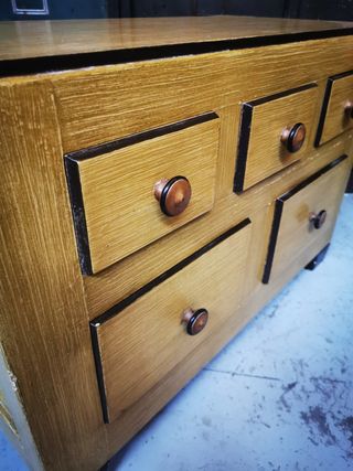 Pequeño mueble cajonera. Vintage