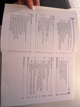 Álgebra lineal para grados en ciencias sociales