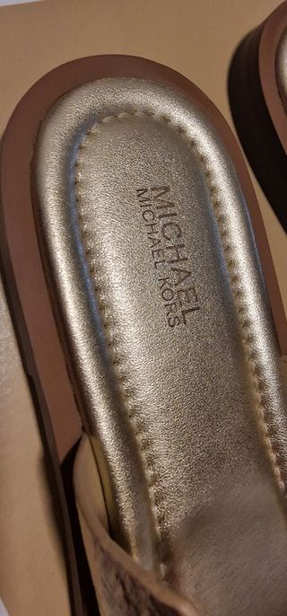 Sandalias Michael Kors doradas