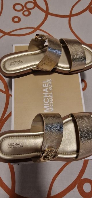 Sandalias Michael Kors doradas