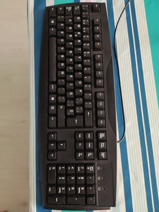 Monitor PC hp 1740 más teclado