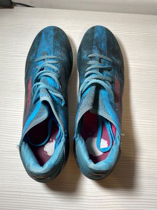 Botas de futbol adidas