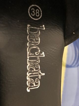 Sandalo flat con zip sul retro n.38 BACHATA