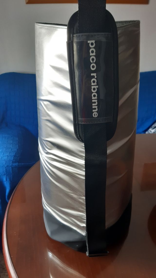 Bolso,petate plateado y negro