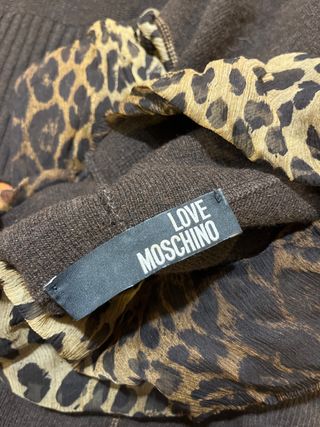 conjunto de chaqueta y vestido Moschino