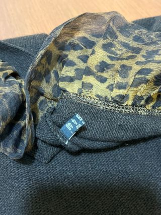 conjunto de chaqueta y vestido Moschino