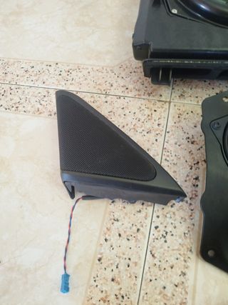 BMW f01  altavoces 