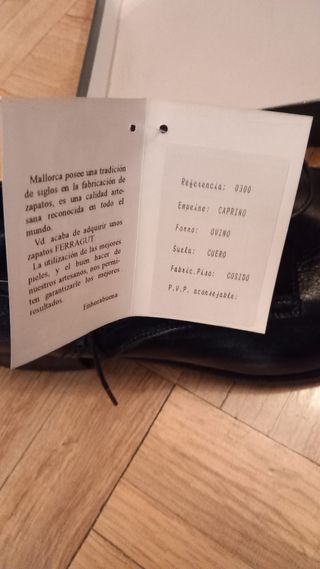 Zapatos nuevos artesanos. Nuevos.