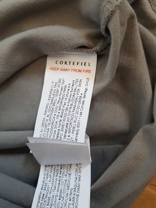 Camiseta R2 D2 Star wars. Cortefiel.