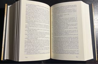 LIBRO Los pilares de la tierra - Ken Follet