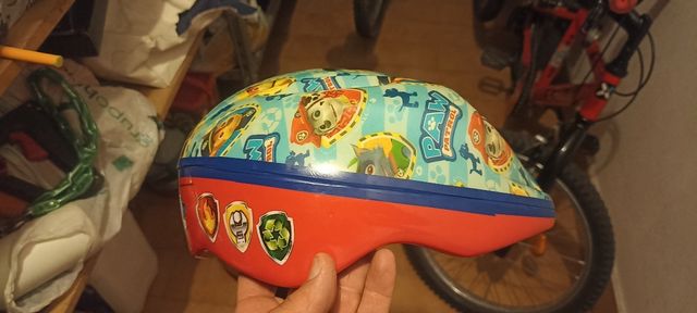 Casco de bicicleta infantil