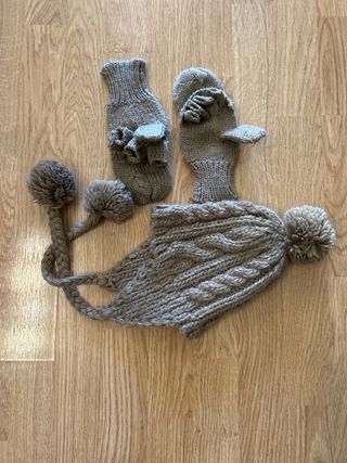 juego de guantes y gorro de lana