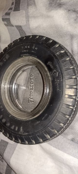 Cenicero firestone y vasos