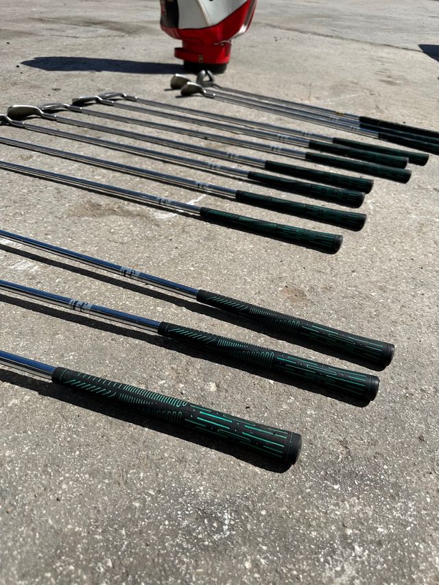 Palos de golf Confidence