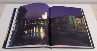 BARRIOS ANTIGUOS DE CATALUÑA. 1ª EDICIÓN, 2005.