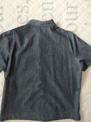 Sobre camisa vaquera