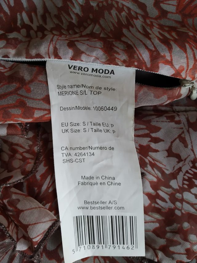 Bonita blusita sin mangas