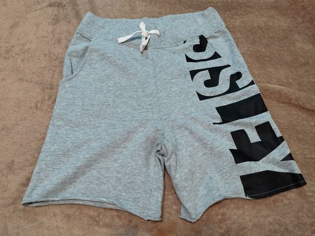 Pantalón Sisley 10-11 años COMO NUEVO