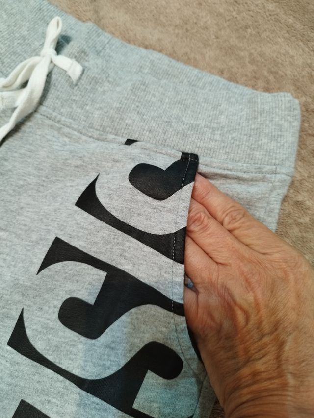 Pantalón Sisley 10-11 años COMO NUEVO