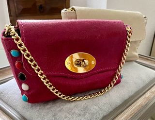 2 carteras pequeñas de piel