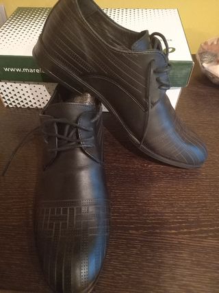 Zapatos de piel, nuevos