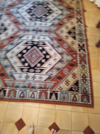 Alfombra de lana antigua