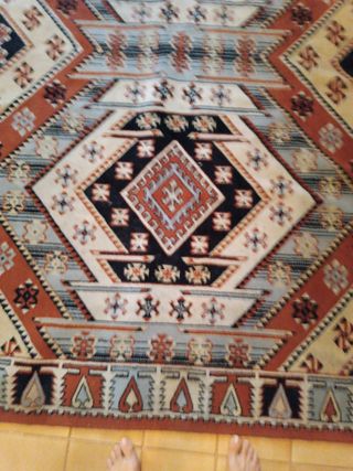 Alfombra de lana antigua