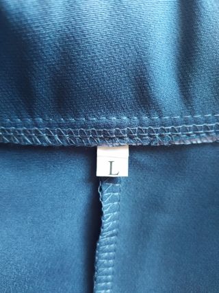 Talla L hombre. Chaqueta fina, ligera y elegante