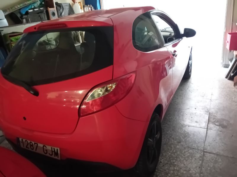 Mazda 2 2008 - foto 1