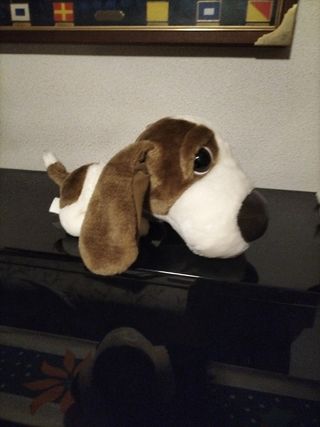 Bonitos peluches de perros de razas