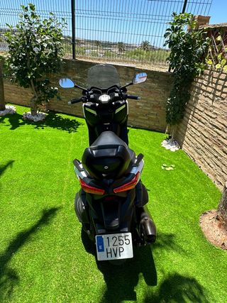 YAMAHA XMAX 400