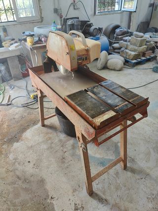 Maquina cortadora agua Dimas