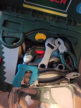 Maletín herramientas niños + banco de trabajo