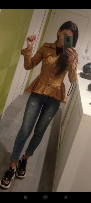 Chaqueta highly preppy