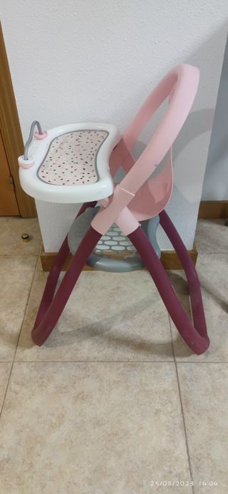 Trona para muñecas