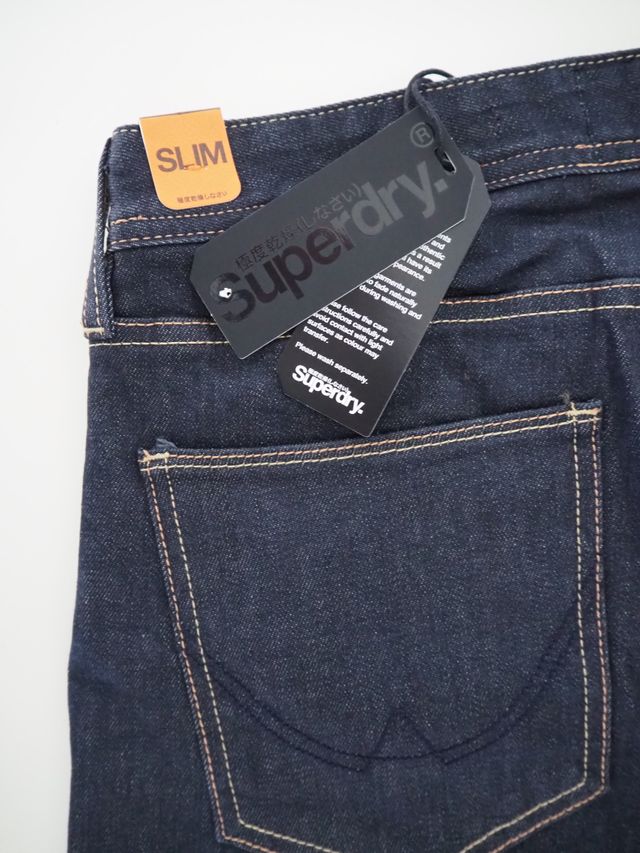 Superdry. Pantalón vaquero slim. W32 L34