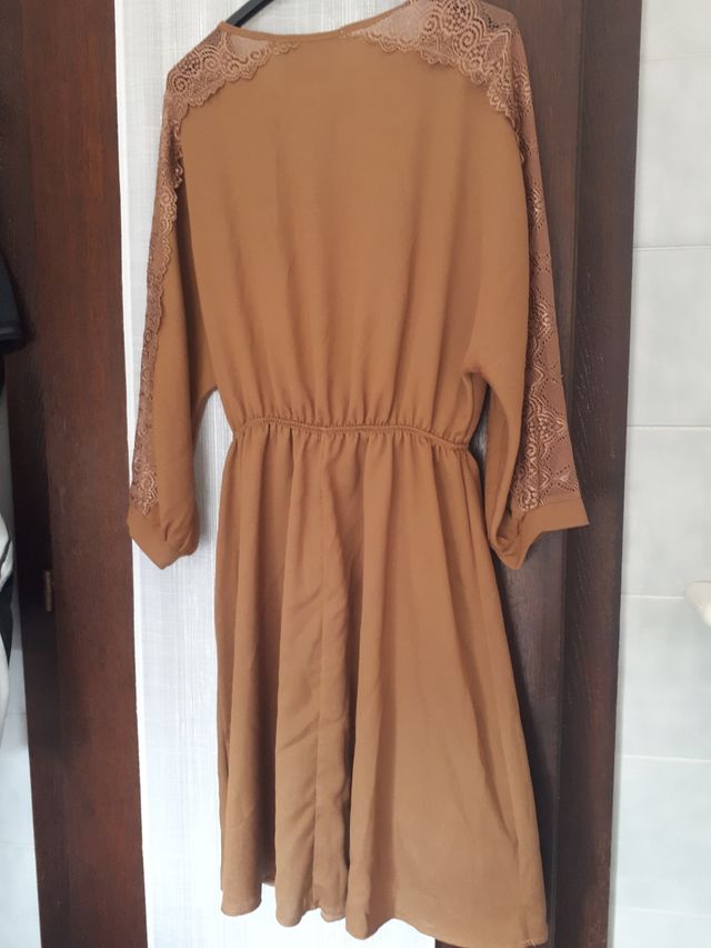 Abito Timiami color tabacco.  Nuovo