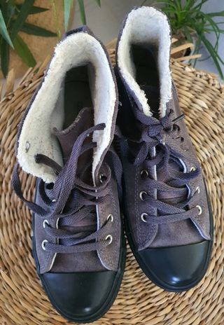 Ténis bota com forro. Converse