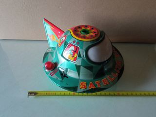 Juguete hojalata antiguo