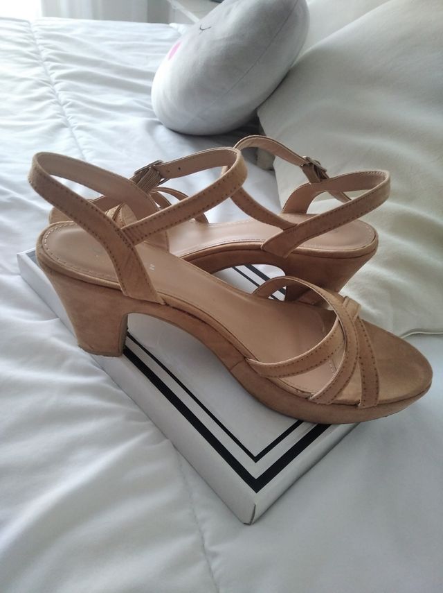 Sandalias Camel 39