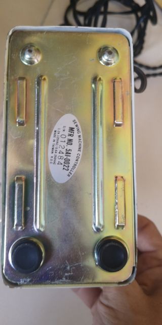 Máquina de coser wertheim rápida antigua