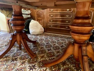 Mesa y sillas comedor