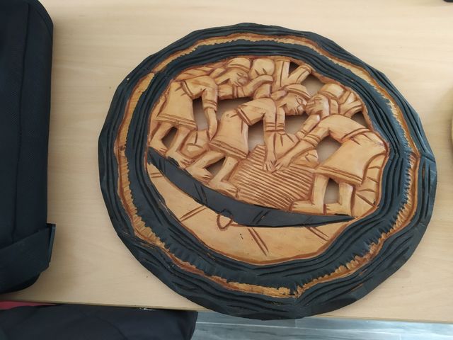 Cuadros madera tallada