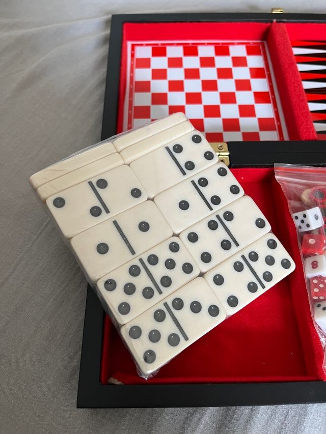 Maletin juegos de mesa