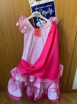 TRAJE FLAMENCA NIÑA DE MATY, MANTON Y PEINETAS