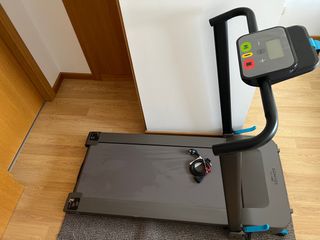 Cinta Caminar W500 Compacta Domyos 8 km/hr.